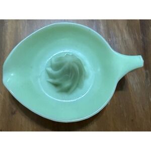 McKee Jadeite Citrus Juicer/Reamer Vintage Kitchen Glass Mid Century